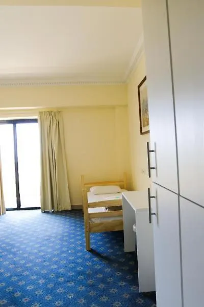 The Seafront Tower Hostel Sliema 0*,  Málta