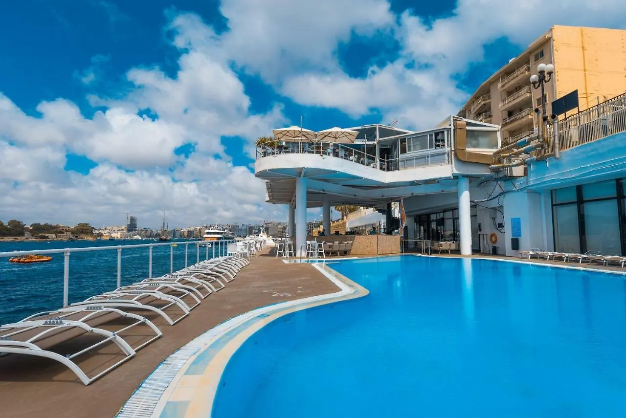 The Seafront Tower Hostel Sliema Málta